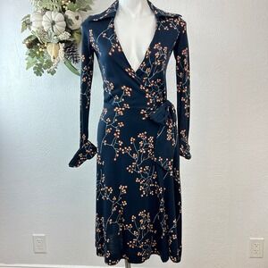 "First Bloom" Diane Von Furstenberg Vintage Wrap. Sz6, navy w/cherry blossom